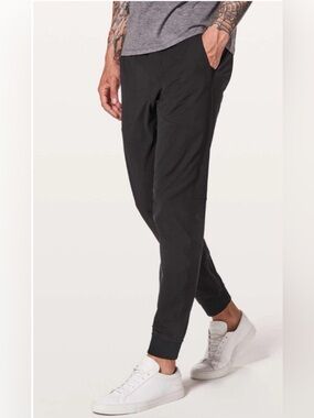 Lululemon Men’s ABC Jogger *Warpstreme, Black. Size S